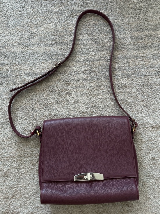 Cuyana Handbags - Cuyana Burgundy Leather Crossbody Bag